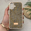 قاب گوشی iPhone 16 آیفون نگین دار سواروسکی SWAROVSKI پلاک فلزی طلایی کد 151426