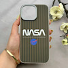 قاب گوشی iPhone 16 Pro Max آیفون کرکره ای لیزری سخت Hard براش اسپرت لنزسیلور طرح NASA کد 152302