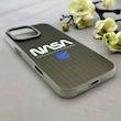 قاب گوشی iPhone 16 Pro Max آیفون کرکره ای لیزری سخت Hard براش اسپرت لنزسیلور طرح NASA کد 152302