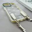 قاب گوشی iPhone 14 Pro Max آیفون طلقی شفاف شیشه ای فانتزی دارای آویزبند چرمی فلزی طرح گل های بابونه کد 153826
