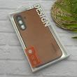 قاب گوشی Galaxy S25 FE سامسونگ اورجینال برند DADOO دادوو 2026 طرح دوخت HARD چرمی محافظ لنزدار عسلی کد 155504