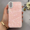 قاب گوشی iPhone X - XS آیفون اورجینال AV ماربل کرومی لنز نگین دار لاکچری صورتی کد 157016