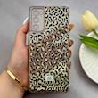 قاب گوشی Galaxy S20 FE سامسونگ اکلیلی شفاف لاکچری محافظ لنزدار طرح پلنگی کد 160874