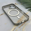 قاب گوشی iPhone 17 آیفون اورجینال لاکچری فول طلقی مگ سیف دار Q Series لنز فلزی نقره ای کد 163901
