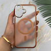 قاب گوشی iPhone 16 آیفون اورجینال لاکچری فول طلقی مگ سیف دار Q Series لنز فلزی قهوه ای کد 163908