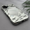 قاب گوشی iPhone 16 آیفون موج دار آینه ای لاکچری لنز برجسته پاپیونی نقره ای کد 163637