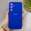 قاب گوشی Galaxy S24 FE سامسونگ سیلیکونی اورجینال پاک کنی سورا SORA درجه یک زیربسته آبی کاربنی کد 165452