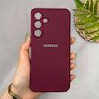 قاب گوشی Galaxy S24 FE سامسونگ سیلیکونی اورجینال پاک کنی سورا SORA درجه یک زیربسته زرشکی کد 165456