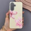 قاب گوشی Galaxy A57 سامسونگ لدر کیس سیلیکونی فانتزی لنز سیلور طرح گل لیلیوم صورتی کد 169236