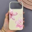 قاب گوشی iPhone 17 Pro Max آیفون لدر کیس سیلیکونی فانتزی لنز سیلور طرح گل لیلیوم صورتی کد 169259