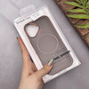 قاب گوشی iPhone 17 آیفون اورجینال مات ضدضربه مگ سیف دار اورجینال یونیک کیس قهوه ای کد 167128
