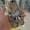 مشخصات و خرید قاب گوشی iPhone 12 آیفون مدل لاکچری سلطنتی پوست ماری نگین دار آینه ای لویی ویتون LV اورجینال برند کرتیو CREAVIVE ، خرید قاب گوشی iPhone 12 آیفون مدل لاکچری سلطنتی پوست ماری نگین دار آینه ای لویی ویتون LV اورجینال برند کرتیو CREAVIVE از فروشگاه موبوفان ، قیمت قاب گوشی iPhone 12 آیفون مدل لاکچری سلطنتی پوست ماری نگین دار آینه ای لویی ویتون LV اورجینال برند کرتیو CREAVIVE