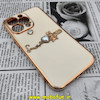 قاب گوشی iPhone 13 Pro آیفون طرح ژله ای مای کیس گلد لاین دور طلایی عروسکی مرواریدی محافظ لنز دار سفید شیری کد 293