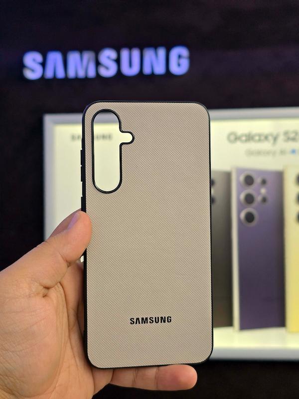 گارد طرح نیلکین Galaxy A55