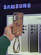 گارد طرحدار سگ به همراه دستند Galaxy A25