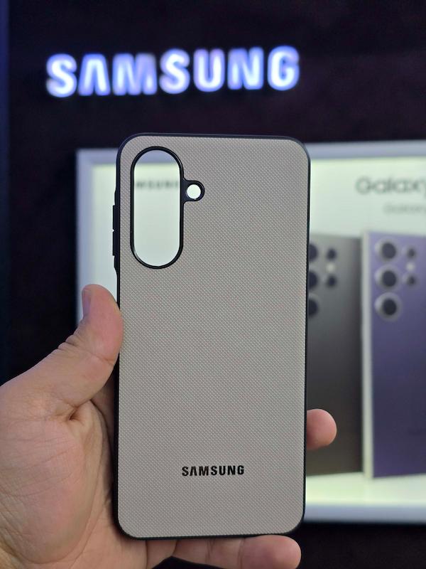 گارد طرح نیلکین Galaxy A26