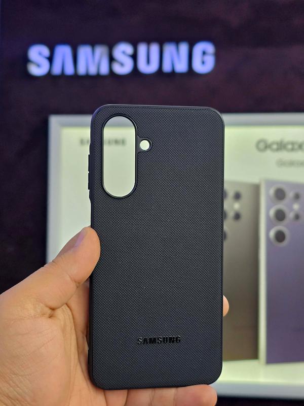 گارد طرح نیلکین Galaxy A17