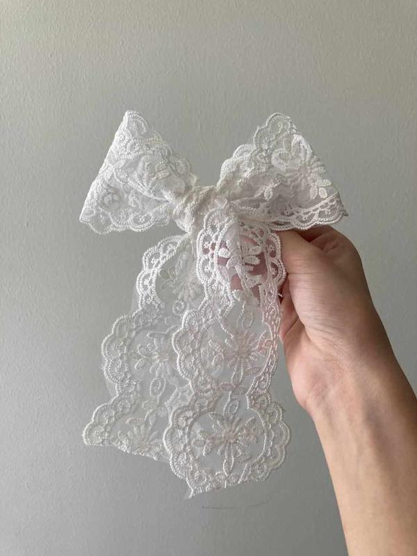 پاپیون دنباله‌دار فیونا سفید