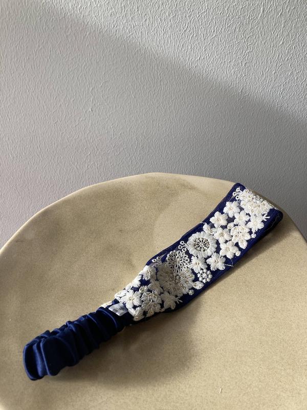 هدبند شکوفه نور سرمه‌ای