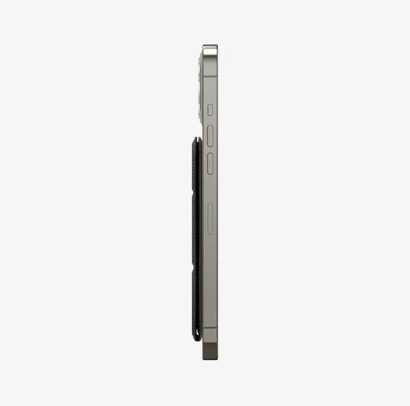 جاکارتی و استند موبایل اسپیگن Smart Fold Magfit