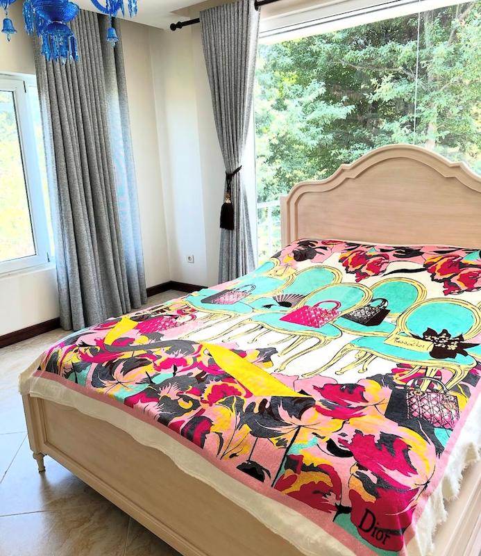 پتو Dior طرح دار