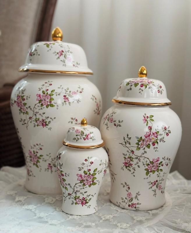 جار گلدار صورتی