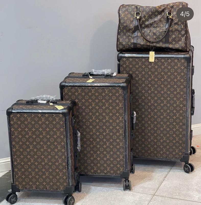 چمدان مستر LV