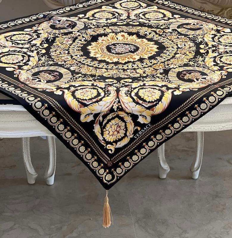 رومیزی گل طلا