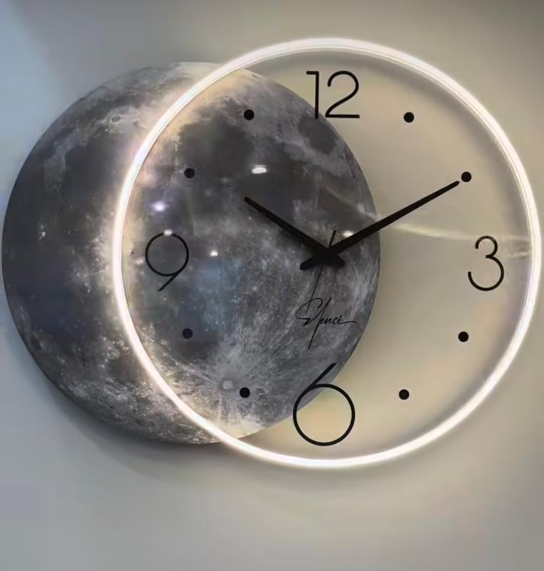ساعت دیواری ماه
