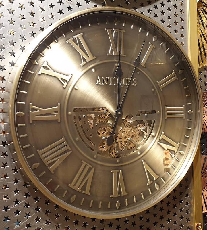 ساعت چرخ دنده متحرک