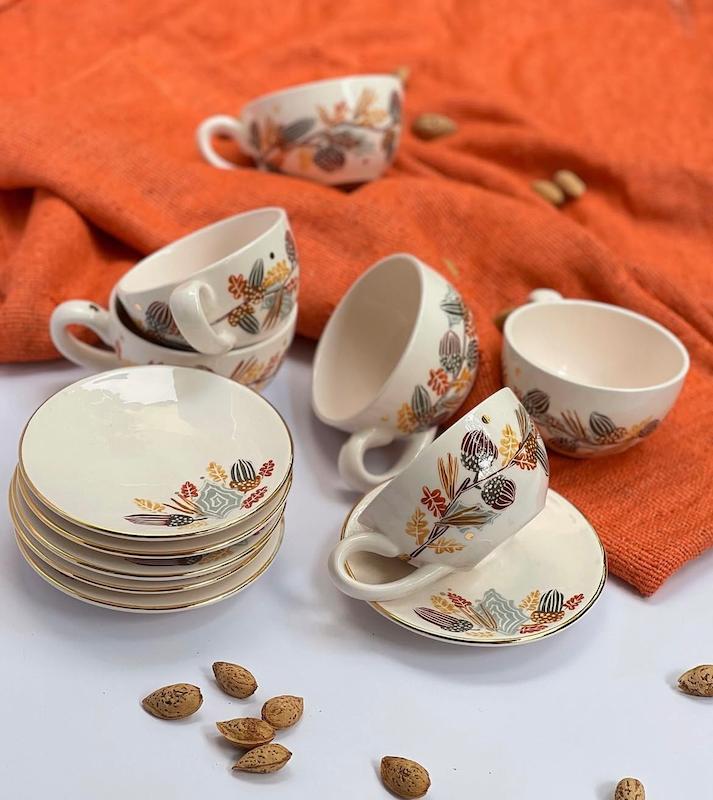 فنجون و نعلبکی بلوت