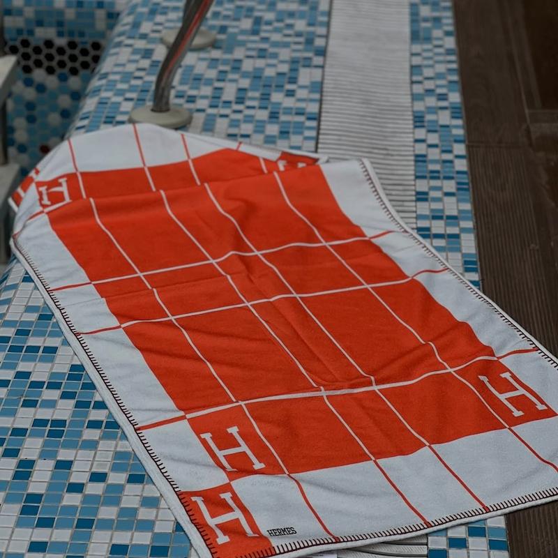 حوله استخری هرمس