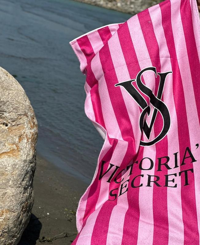 حوله استخری ویکتوریا سکرت