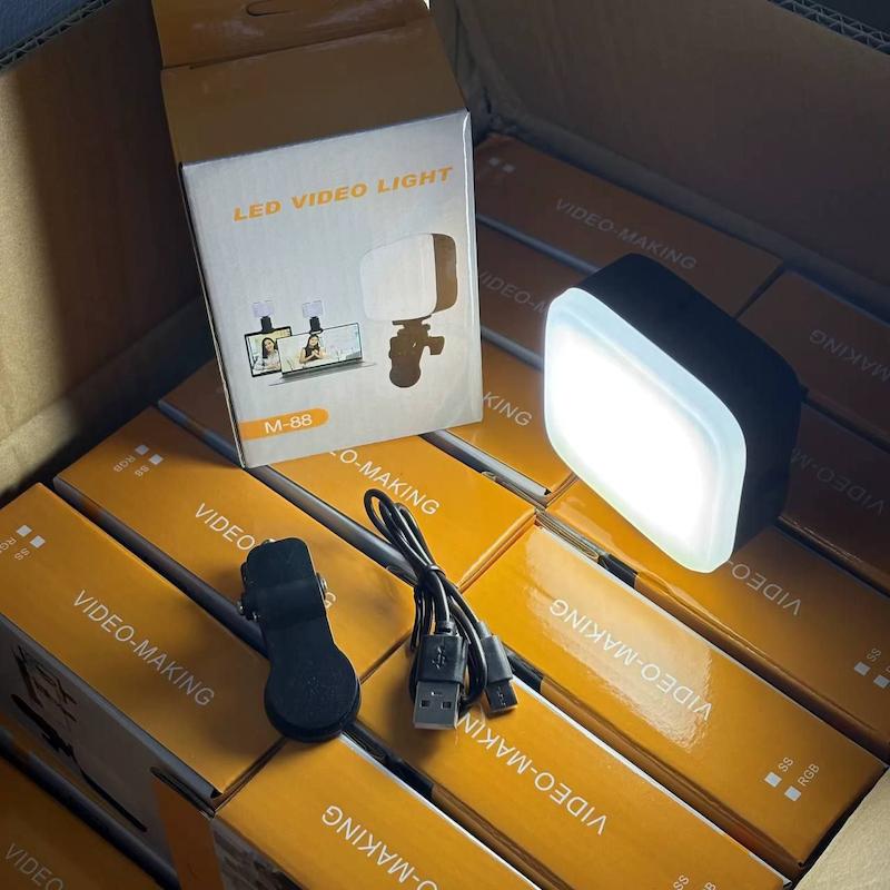 رینگ لایت M88