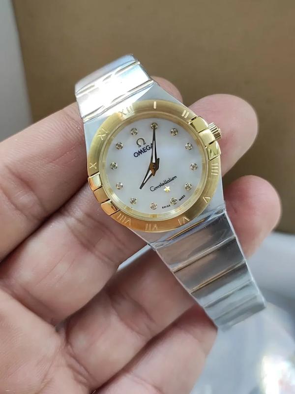 ساعت مچی زنانه امگا کانستلیشن