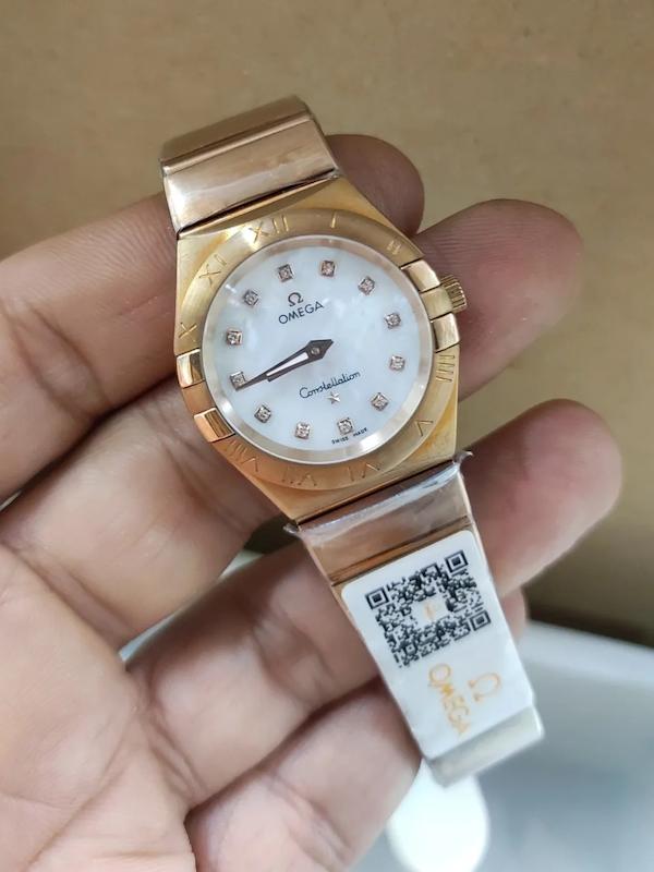 ساعت مچی زنانه امگا کانستلیشن