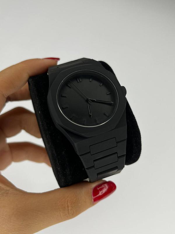 ساعت اسپرت نونیم No Name 