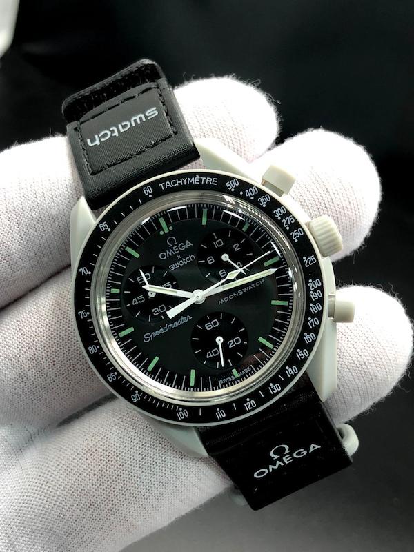 امگا سواچ طرح ماه