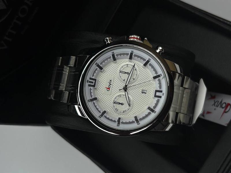 ساعت داویکس Dovix