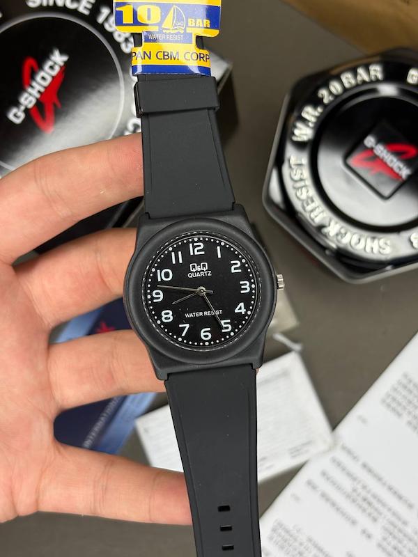 ساعت مردانه Q&Q