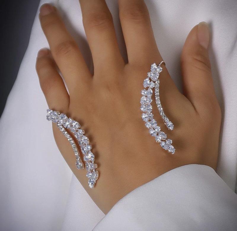 دستبند انگشتری تمیمه طرح بال فرشته نگینی