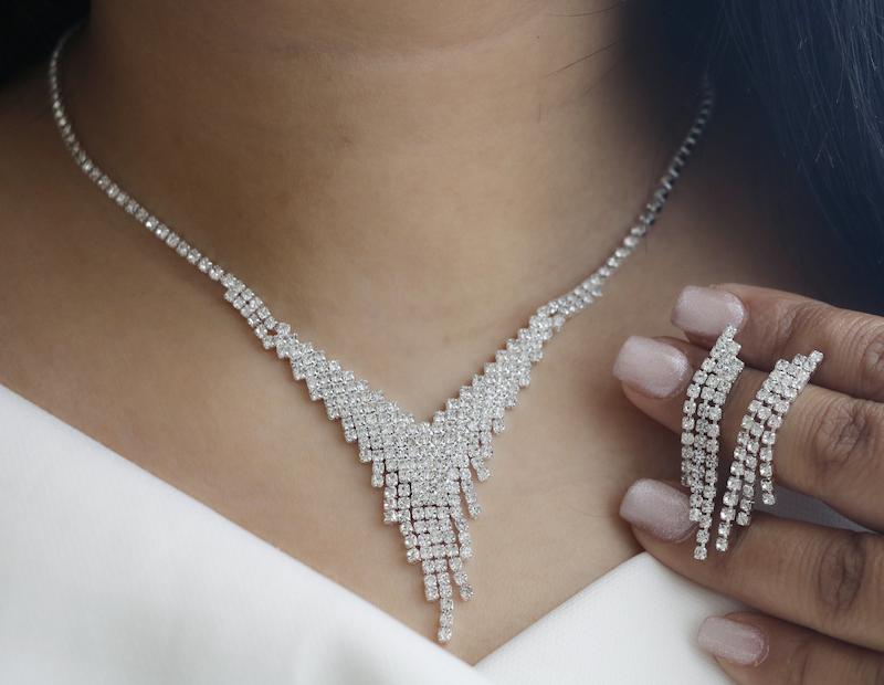 نیم ست زنانه مجلسی نگین دار لاکچری