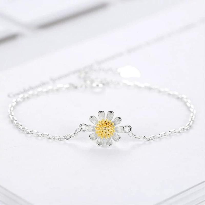 دستبند زنانه طرح گل بابونه