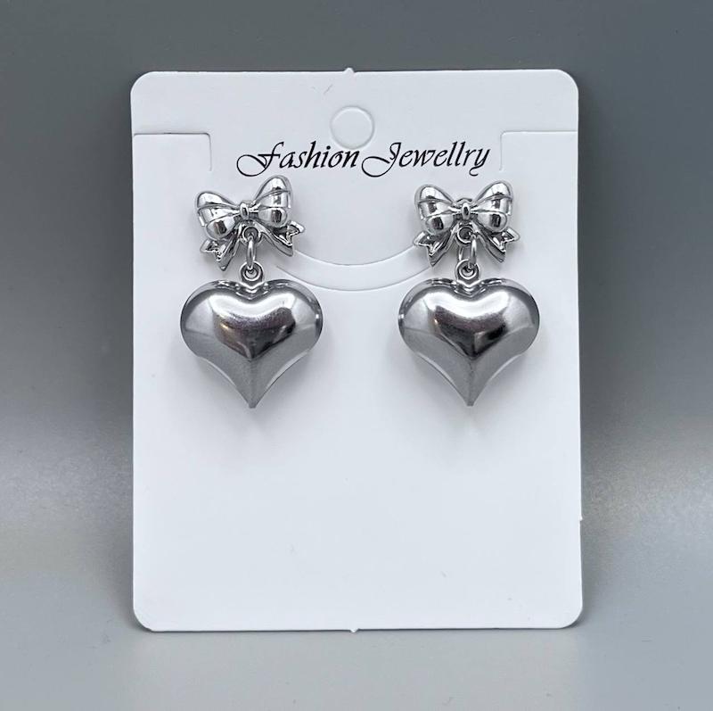 گوشواره استیل زنانه طرح قلب و پاپیون