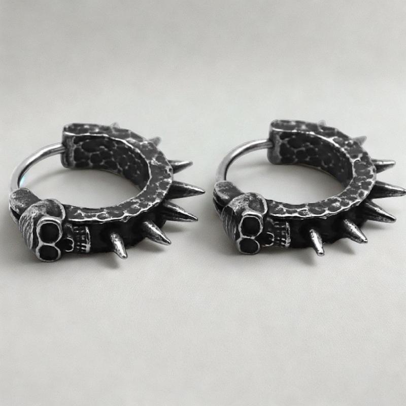 گوشواره استیل تیتانیوم حلقه ای تیغ دار اسکلتی