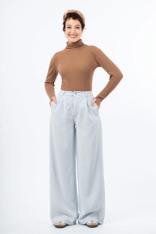 شلوار سیلک آبی آسمانی