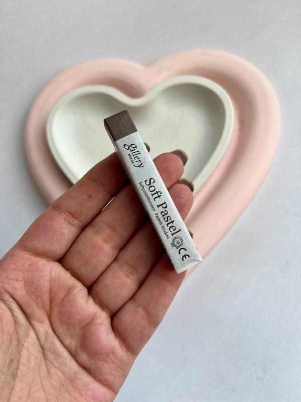 پاستل گچی قهوه ای