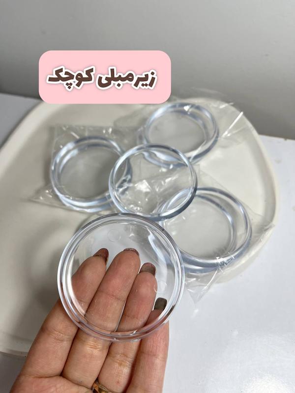 زیرمبلی کوچک
