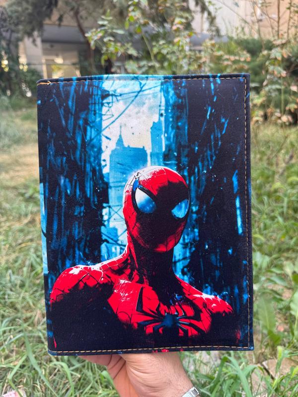 کلاسور مرد عنکبوتی 