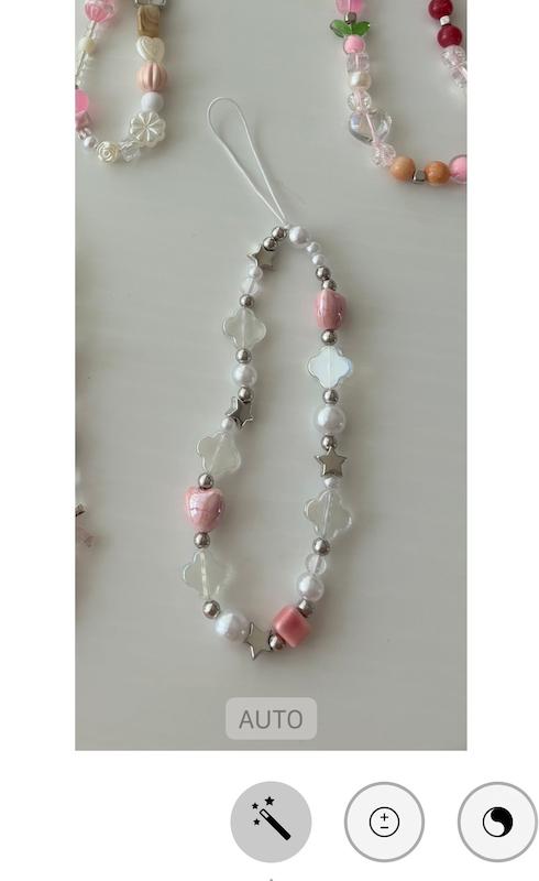 آویز سفید صورتی💕🤍